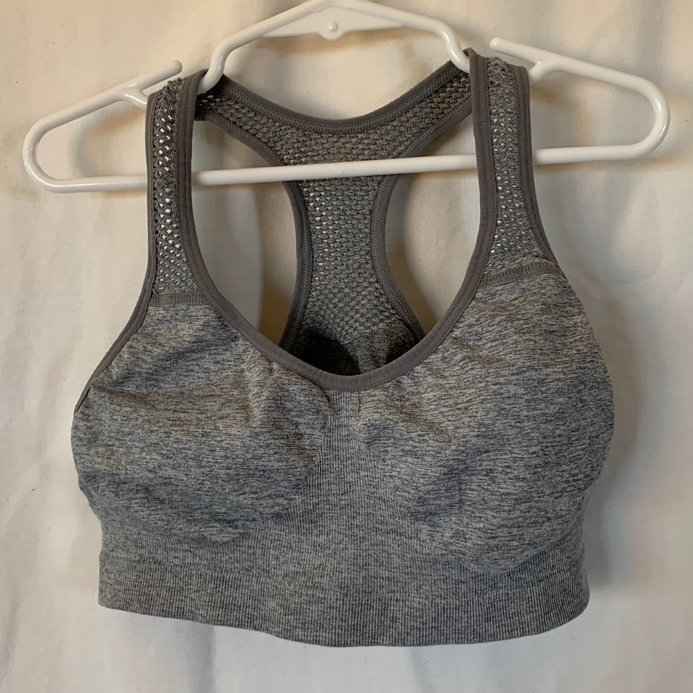 Maidenform girl’s bralette no pads, able to add. Size XL grey